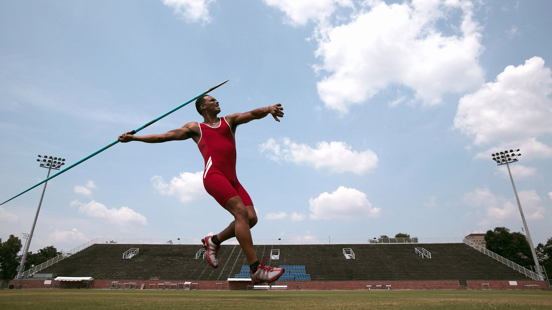 《电竟行业新兴职业:战队管理与赛事策划》,电竞战队选拔